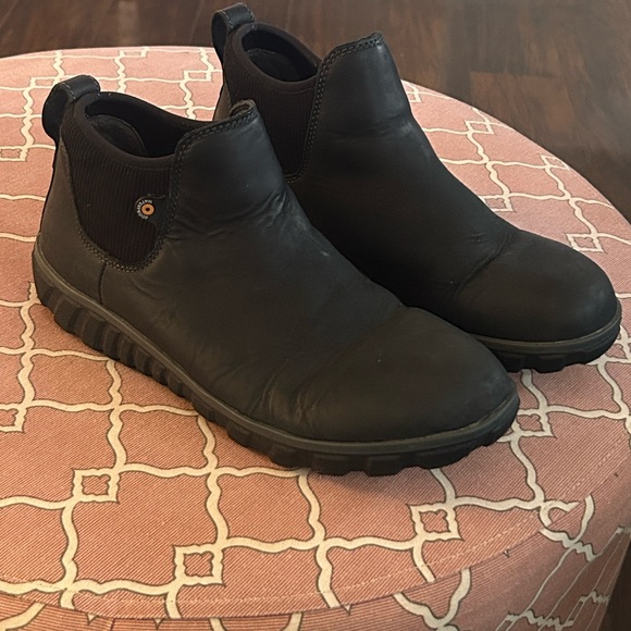 EUC BOGS Classic Casual Chelsea Waterproof Boot main image 6
